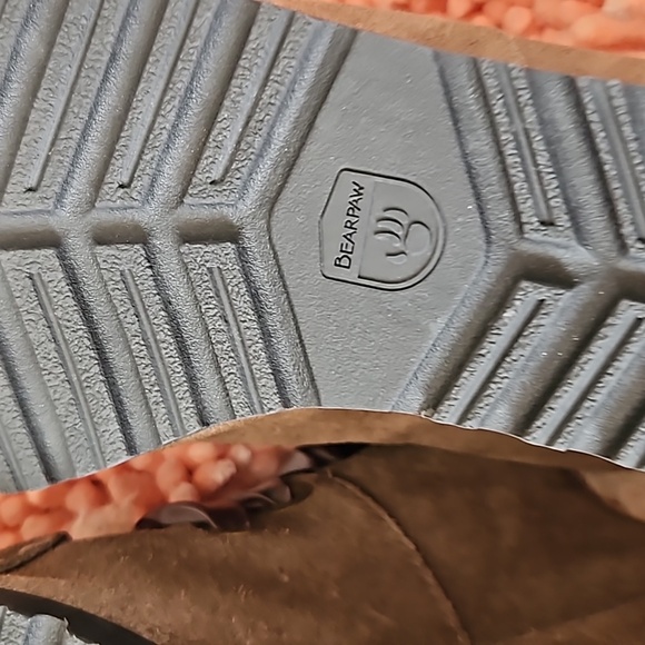 Beat Paw Mules Size 7 - Picture 4 of 5